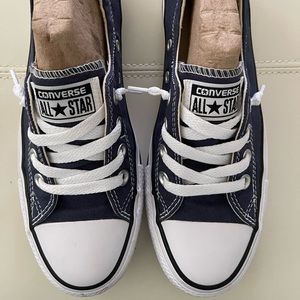 Womens Navy Converse All Stars Sneakers Size 7.5